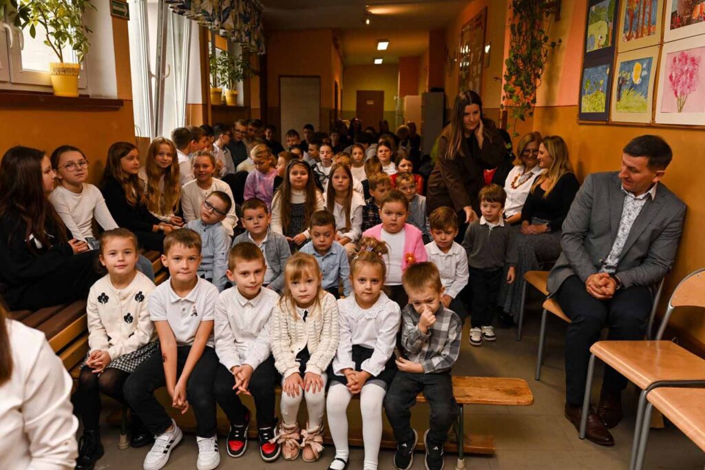 Uroczyste Pasowanie na Ucznia w Szkole Podstawowej w Biskupicach Zabarycznych