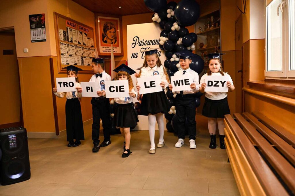 Uroczyste Pasowanie na Ucznia w Szkole Podstawowej w Biskupicach Zabarycznych