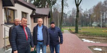 Nowy chodnik w Kaliszkowicach Ołobockich