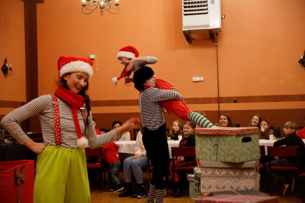 W sobotę, podczas jarmarku w MGOK-u, odbyło się radosne spotkanie dla dzieci z naszej gminy