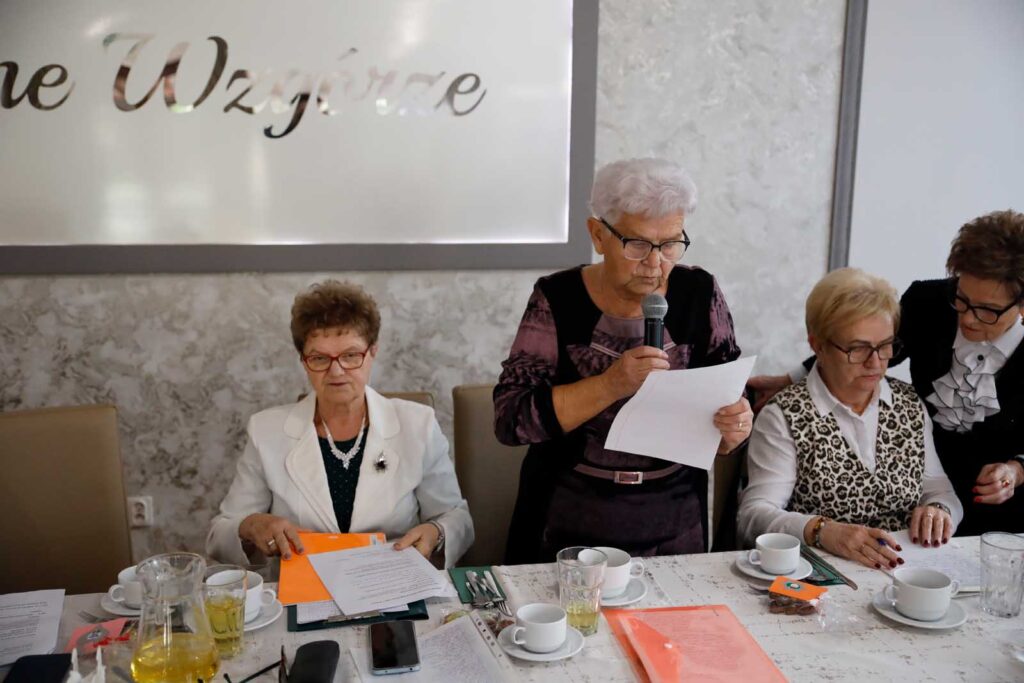 Emeryci – Magia Opłatka