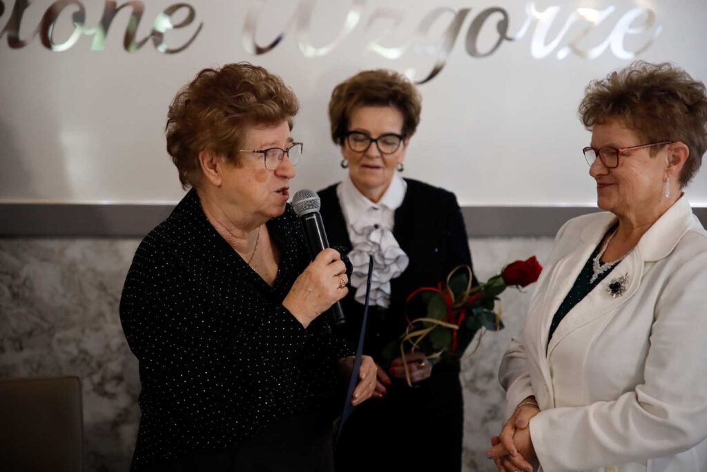 Emeryci – Magia Opłatka