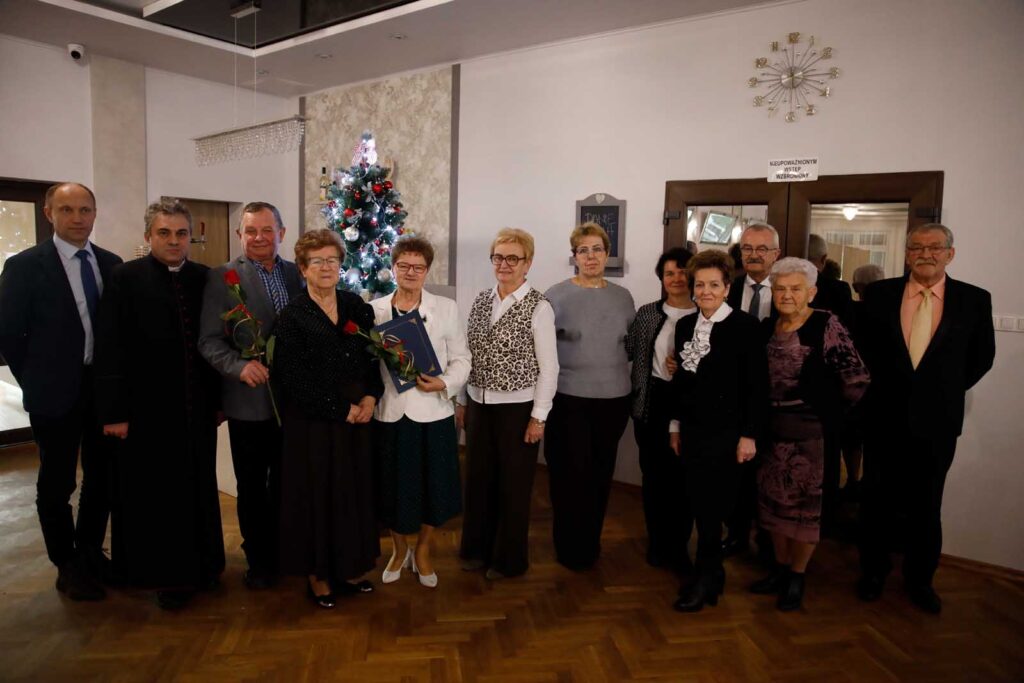 Emeryci – Magia Opłatka