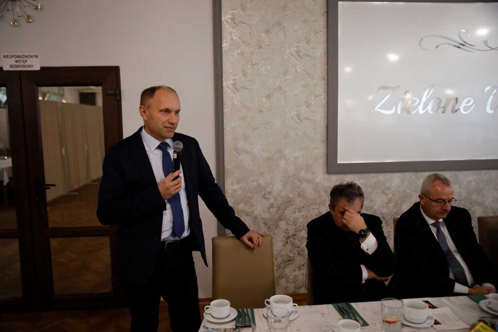 Emeryci – Magia Opłatka