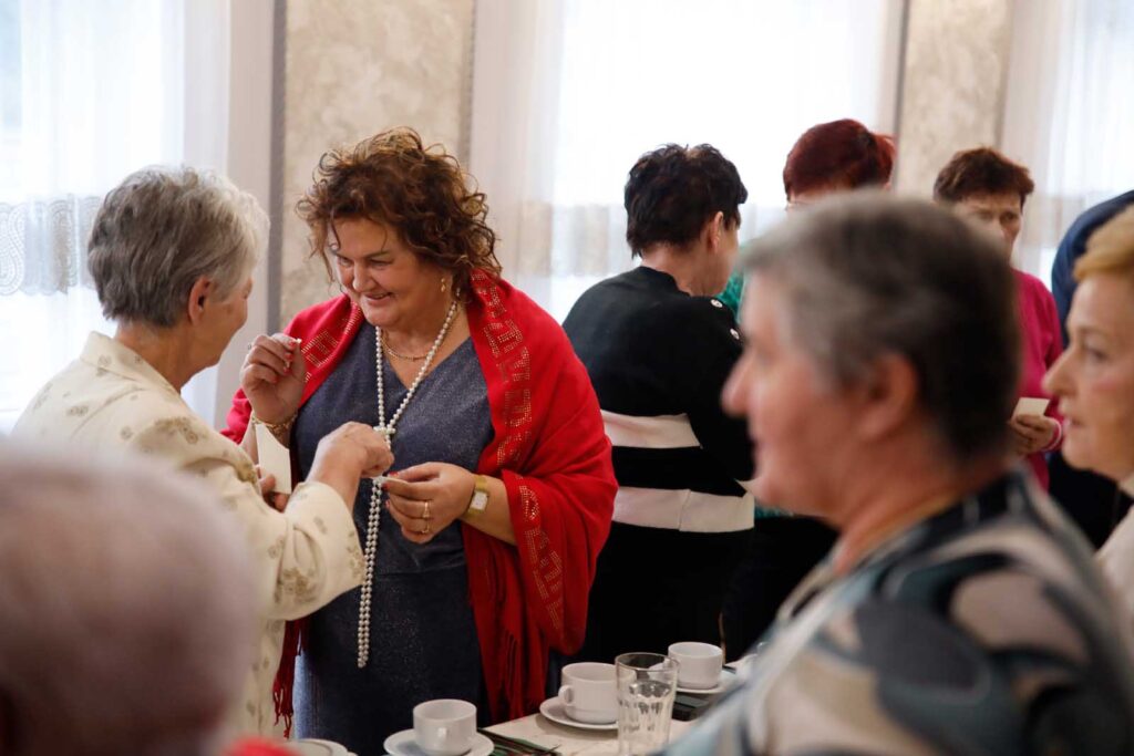 Emeryci – Magia Opłatka