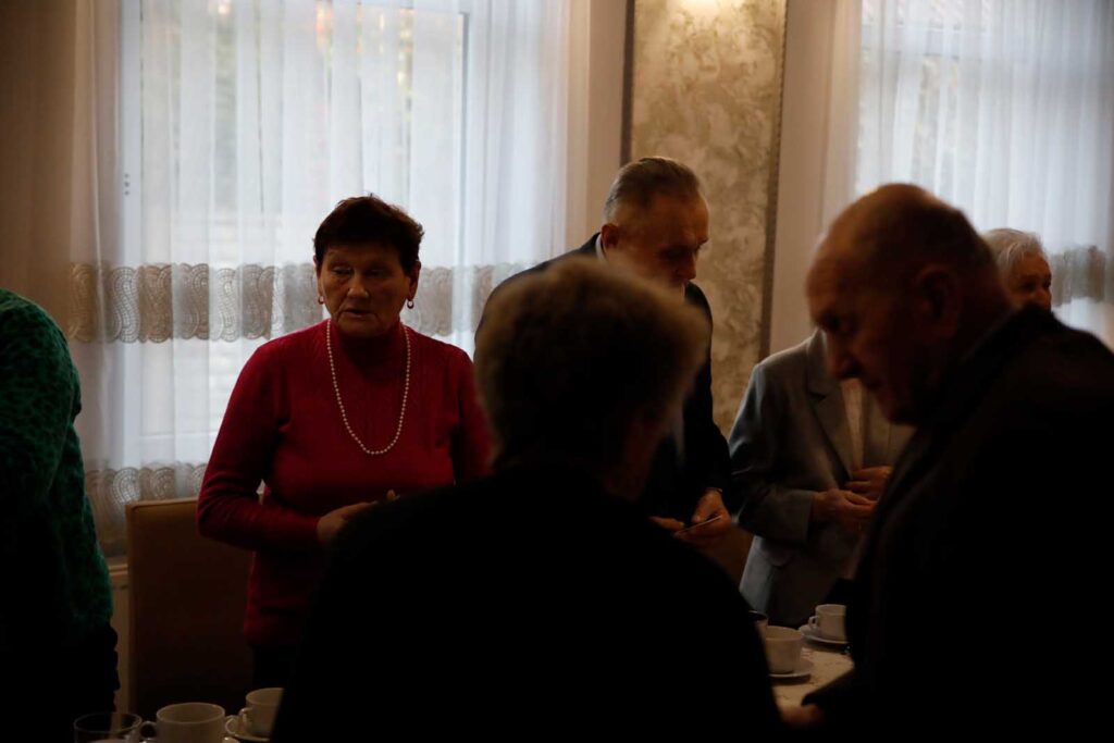 Emeryci – Magia Opłatka