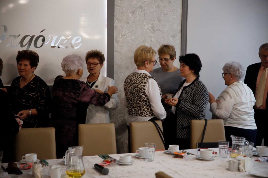 Emeryci – Magia Opłatka