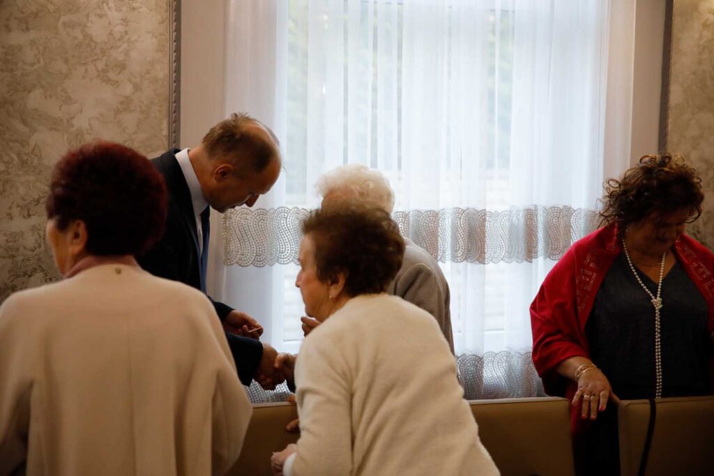 Emeryci – Magia Opłatka