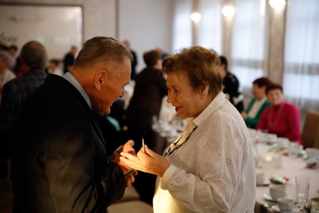 Emeryci – Magia Opłatka