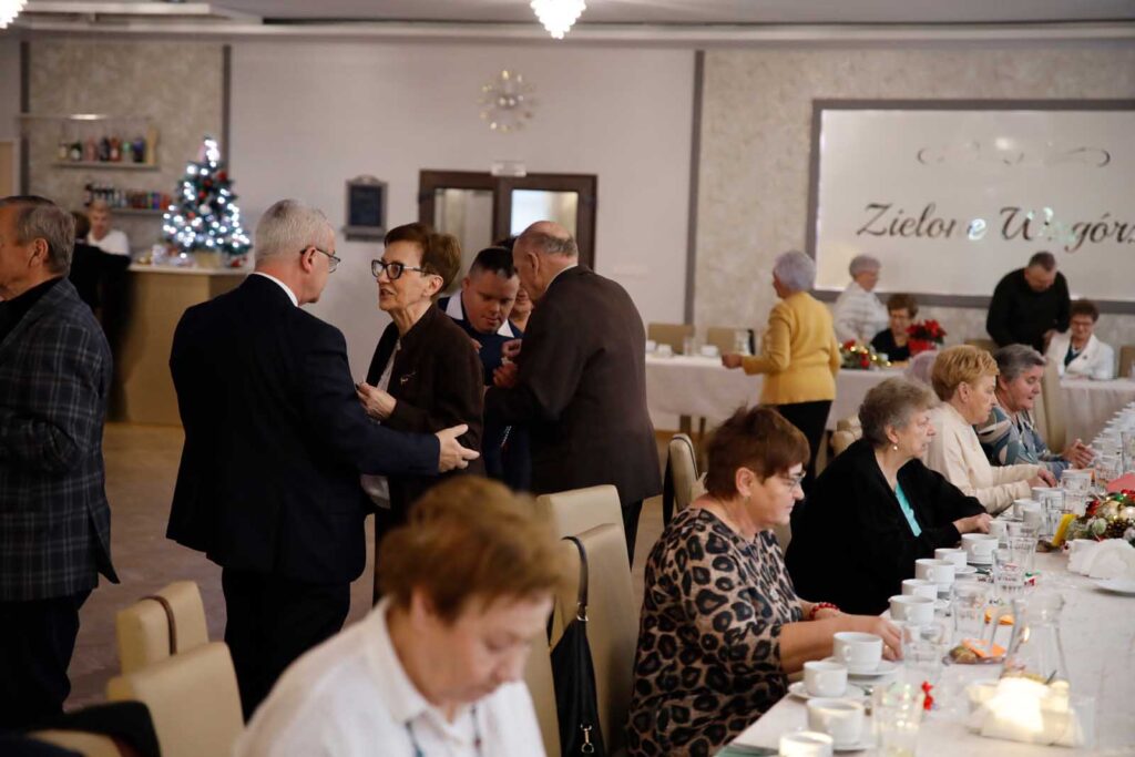 Emeryci – Magia Opłatka