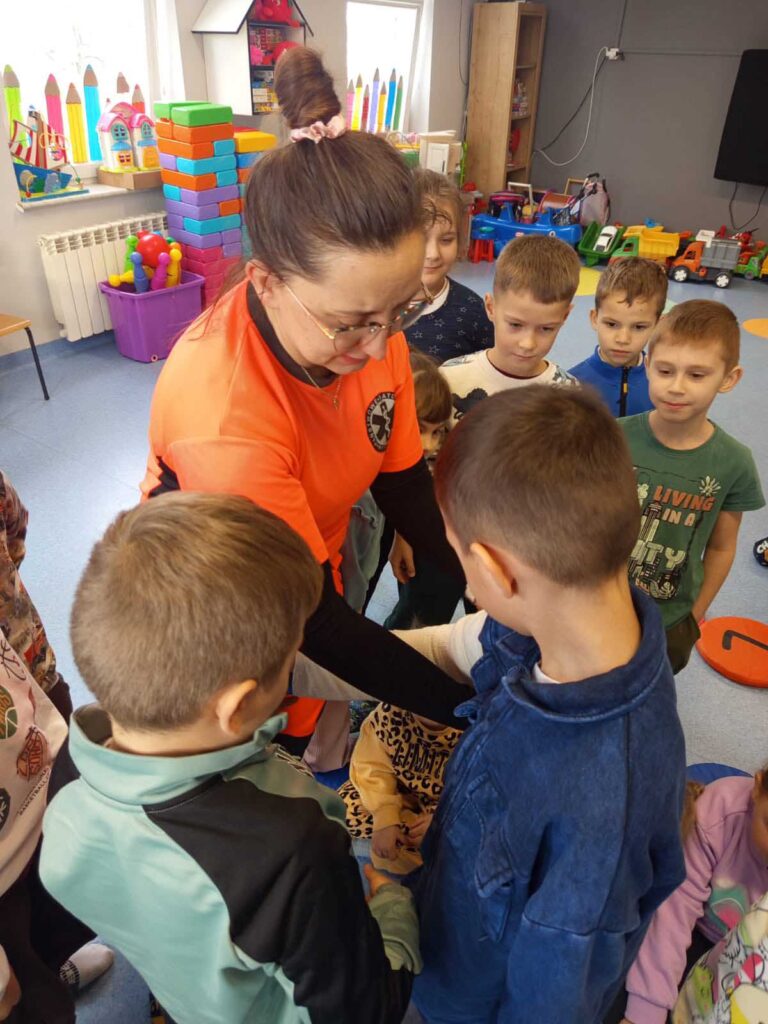Wyjątkowe szkolenie z pierwszej pomocy w Szkole Podstawowej w Biskupicach Zabarycznych