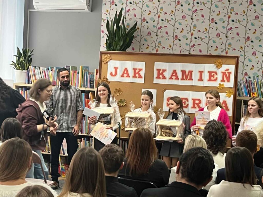 Sukces uczniów SP Biskupice Zabaryczne w XXIV Powiatowym Konkursie Recytatorskim