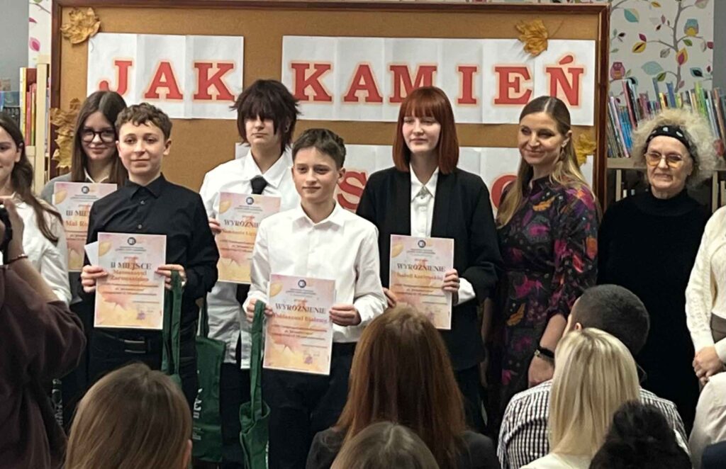Sukces uczniów SP Biskupice Zabaryczne w XXIV Powiatowym Konkursie Recytatorskim