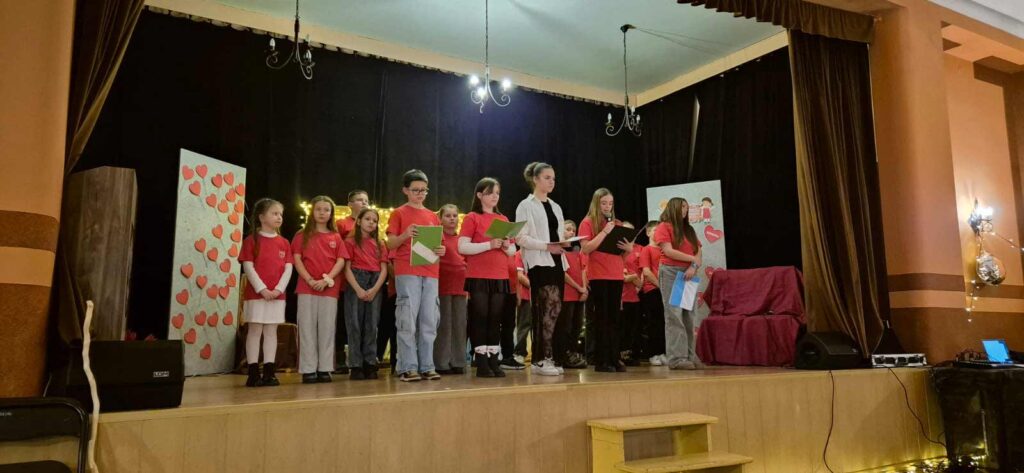 Jasełka w MGOKu – dzieci rozświetliły mikstackie popołudnie