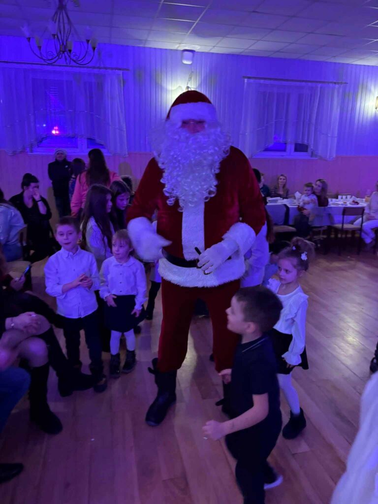 Bajkowe Jasełka na sali Wiejskiej w Biskupicach Zabarycznych