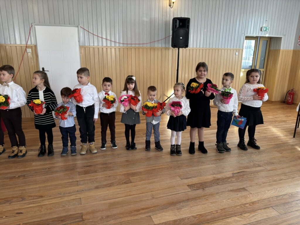 Dzień Babci i Dziadka w Wiejskim Domu Kultury w Biskupicach Zabarycznych