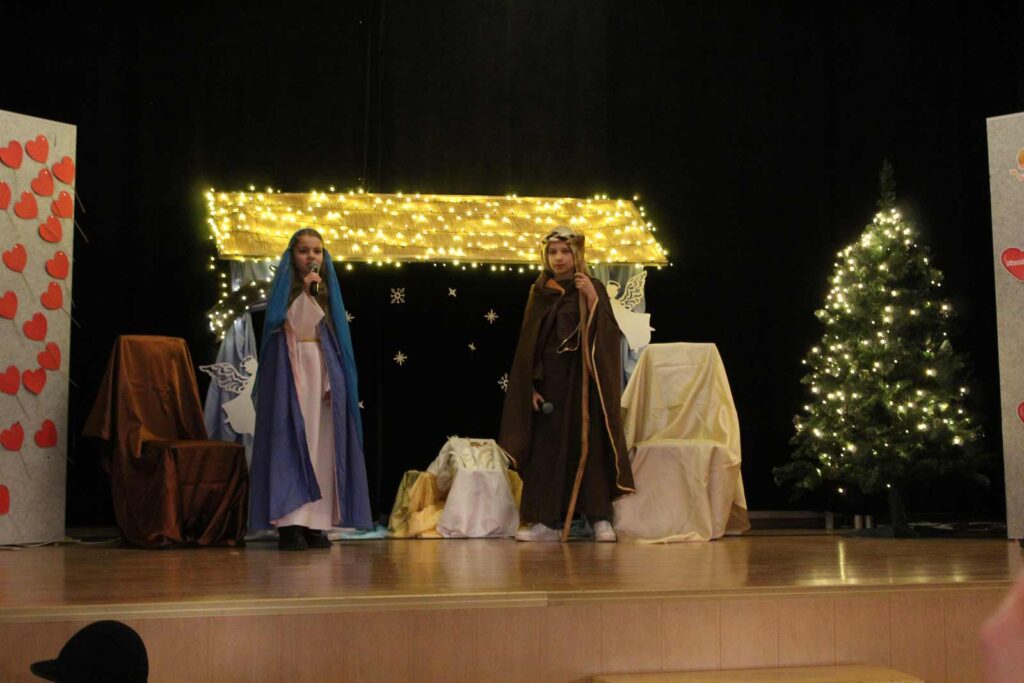 Jasełka w MGOKu – dzieci rozświetliły mikstackie popołudnie