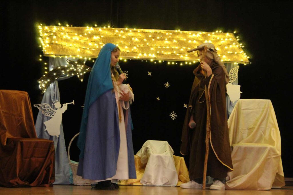 Jasełka w MGOKu – dzieci rozświetliły mikstackie popołudnie