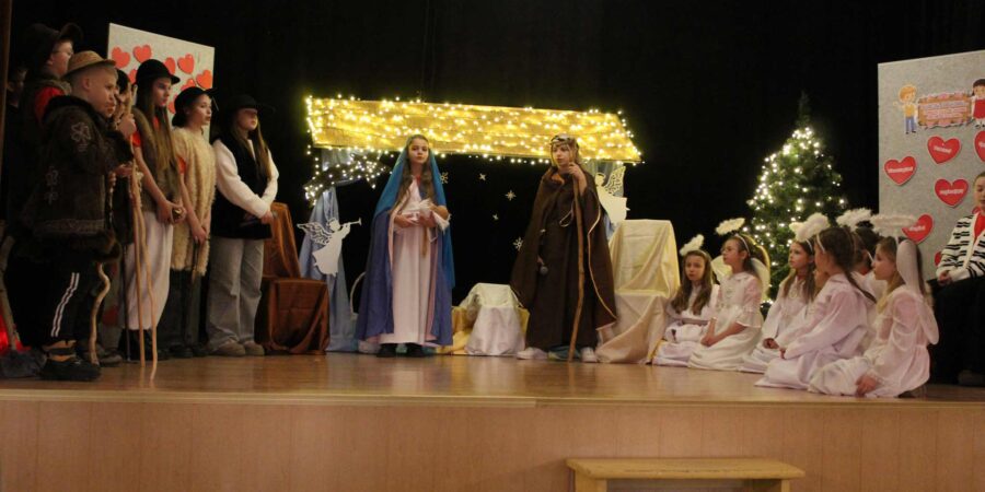 Jasełka w MGOKu – dzieci rozświetliły mikstackie popołudnie