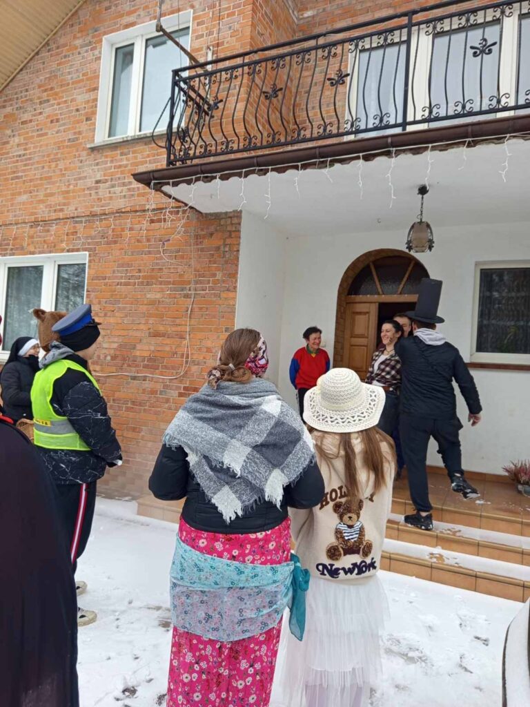 Podkoziołek w Biskupicach Zabarycznych – tradycja, radość i wspólnota