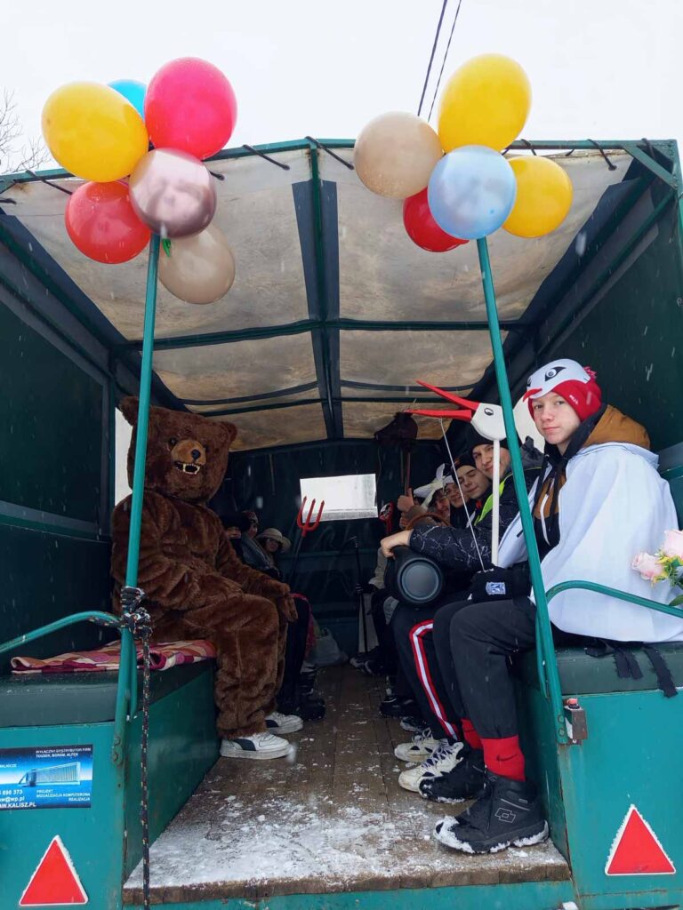 Podkoziołek w Biskupicach Zabarycznych – tradycja, radość i wspólnota