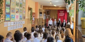 Apel z okazji Dnia Patrona Szkoły w Biskupicach Zabarycznych