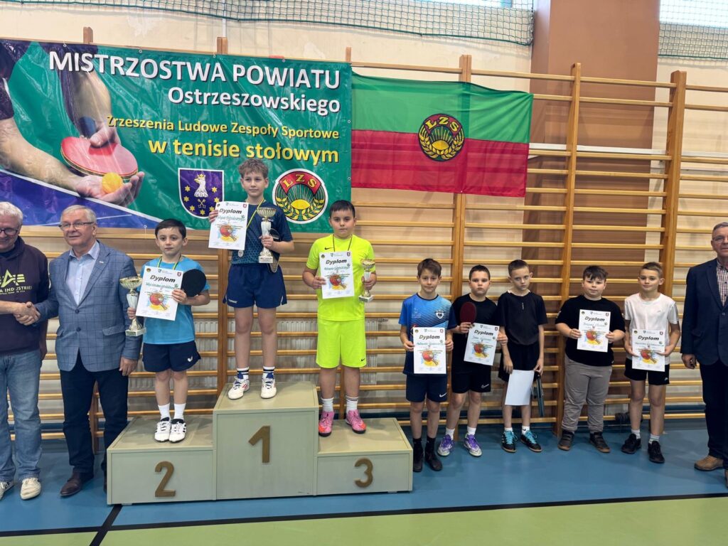 Sukcesy uczniów SP w Biskupicach Zabarycznych w Mistrzostwach Powiatu w Tenisie Stołowym