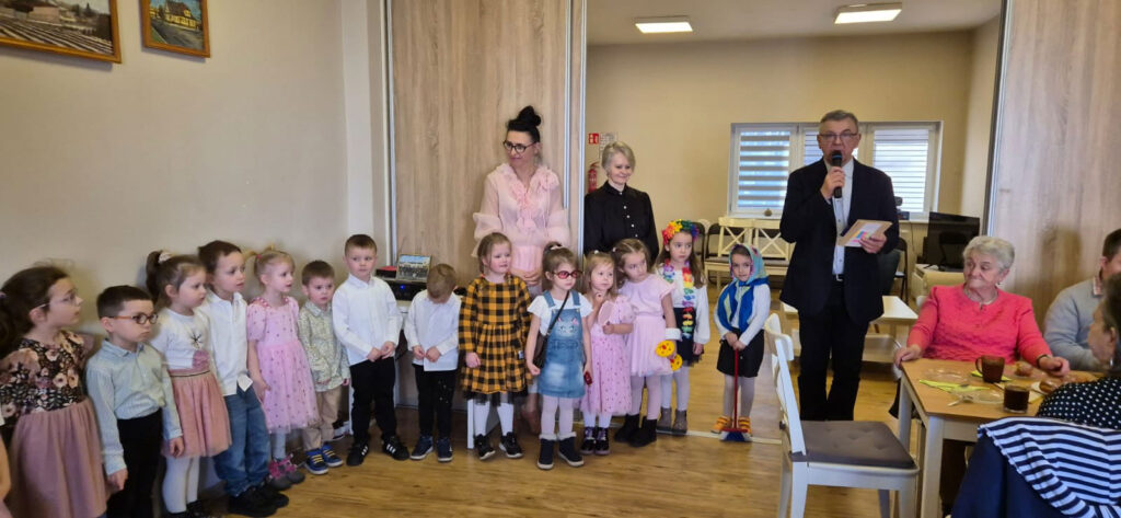 Dzień Kobiet w Klubie Senior+ w Mikstacie