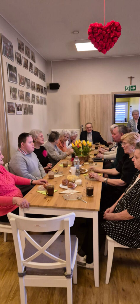 Dzień Kobiet w Klubie Senior+ w Mikstacie